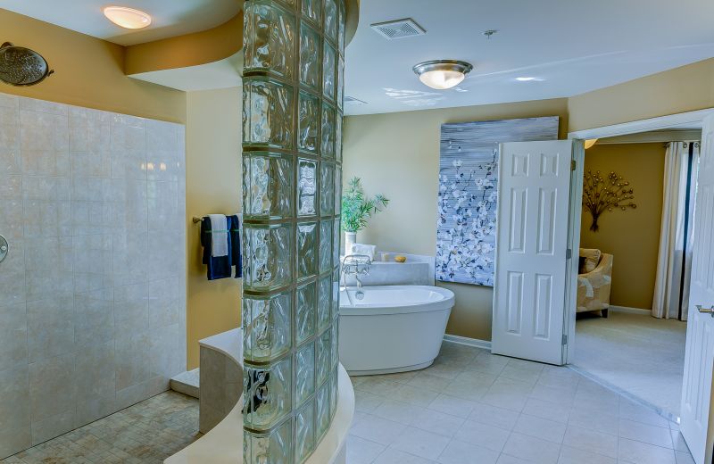 Best Bathroom Renovation Contractors in Brunswick, OH